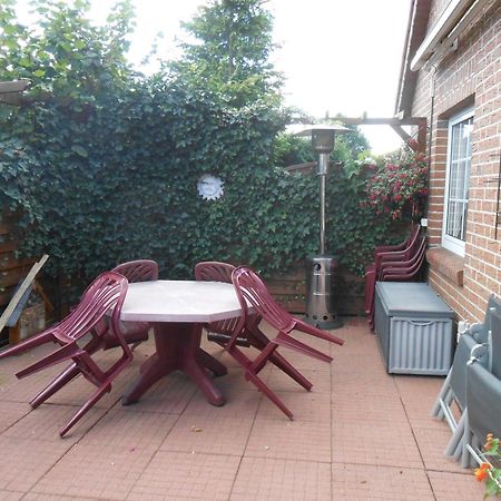 Ferienwohnung Brentano_ 65230 Moormerland Екстериор снимка