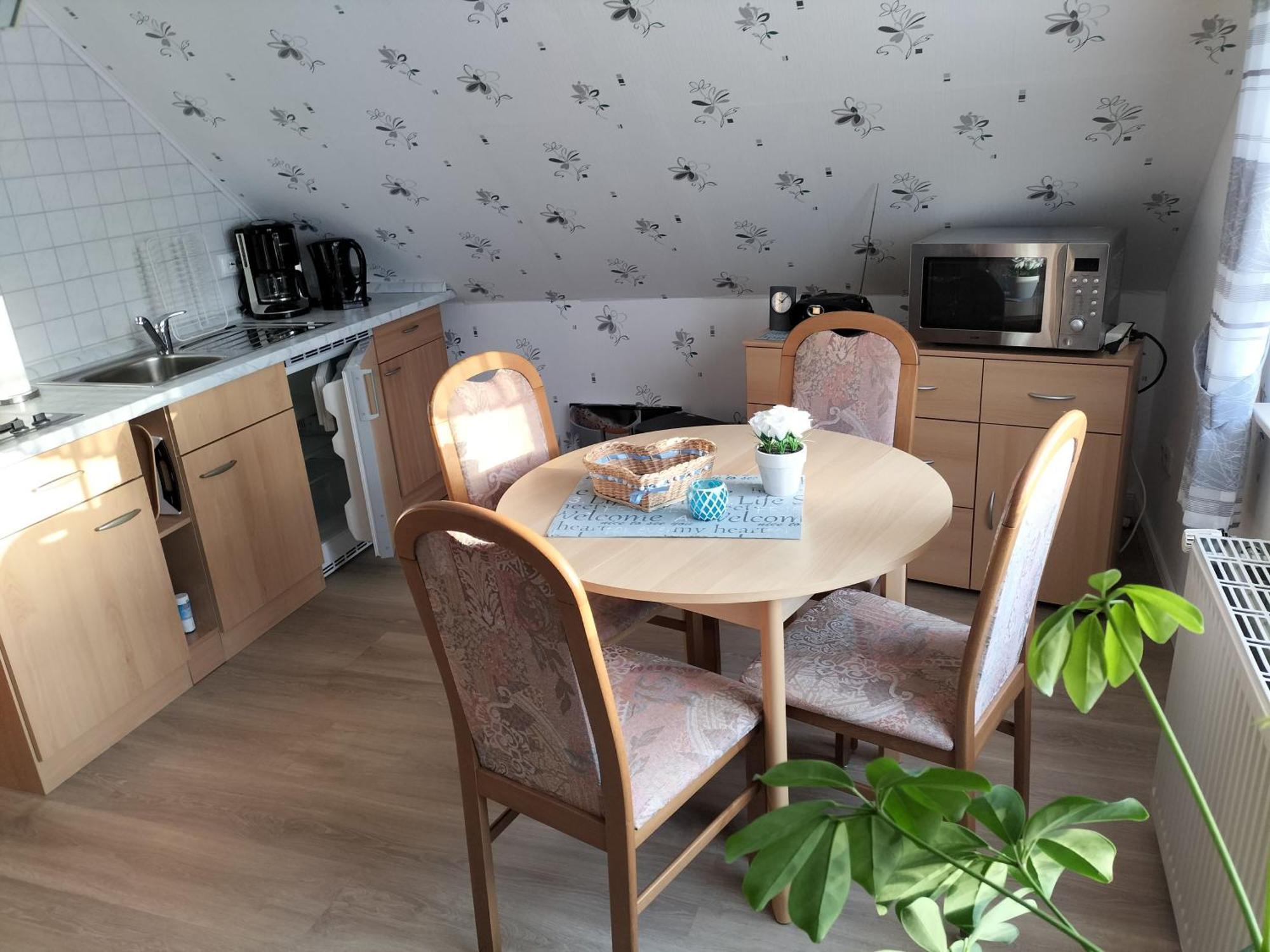 Ferienwohnung Brentano_ 65230 Moormerland Екстериор снимка
